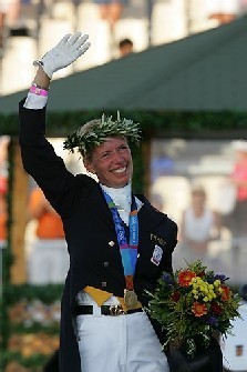 Atenas 2004: Medalha de Ouro para Anky van Grunsven