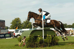 Fox-Pitt triunfa em Burghley