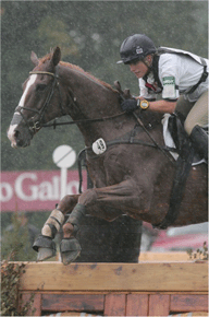 Zara Phillips na liderança em Blenheim