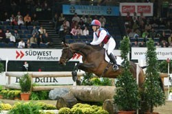 Triunfo de Michael Jung no Derby