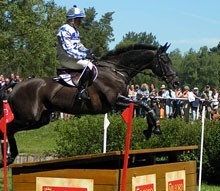 Hoy bate Touzaint na Ta&ccedil;a do Mundo de Fontainebleau (CIC***)