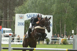 Clayton Fredericks brilhou no CCI*** de Saumur