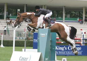 John Whitaker perde Nepos van Limbo