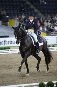 Kyra Kurklund wins the Grand Prix Kur to Music