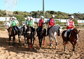 Selec&ccedil;&atilde;o Nacional entra com o p&eacute; direito