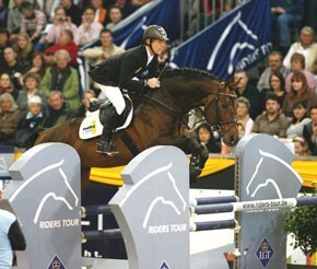 Marcus Ehning and Sandro Boy on a RIDERS TOUR Point Chase
