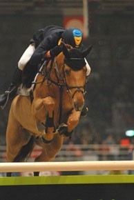 Alexander Onischenko has sold Hyades Belmanière to Syria...