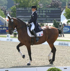 Constance Menard em vias de perder Lianca