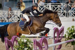 Luciana Diniz salta para a vitória em Monte Carlo