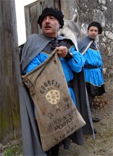 Mensageiro a cavalo distribui correio em Viana do Castelo
