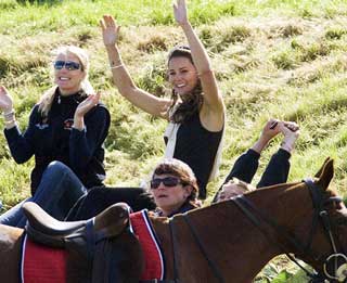 Ooops! Kate Middleton is alergic to horses...