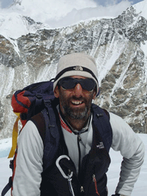 Alpinista português recorre a cavalos na sua aventura pelos vales do Himalaia