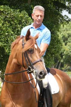 Oded Shimoni contratado pela Gr&atilde; Bretanha