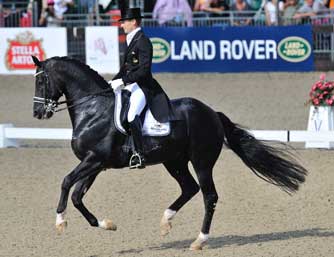 Vitória confortável de Edward Gal e Totilas no G.P. de Estugarda