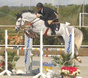 Vilamoura Equestrian Tour: António Frutuoso de Melo vence nos 5 Anos