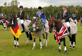 German Junior Eventers sweep to victory