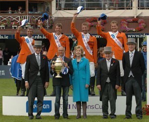 Dutch deliver in Dublin as the French celebrate