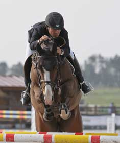 Francisco Moura: Corpo velado na Basílica da Estrela, funeral sexta-feira