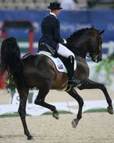 Hayley Beresford prepara-se para o Verão brasileiro