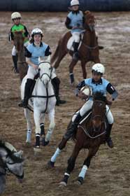 Campeonatos Nacional de Horseball arrancam no Centro H&iacute;pico da Beloura