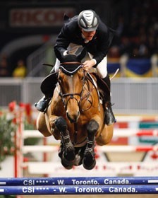 Aquino, Orphee de L'Illon e Celena Z mudam de quadras