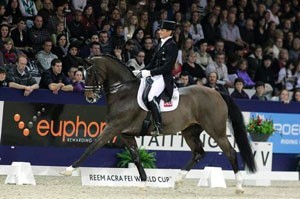 Gal drawn sixth to go in Reem Acra FEI World Cup