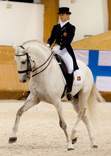 Maria Caetano com Xiripiti ganha o Grande Prémio Freestyle