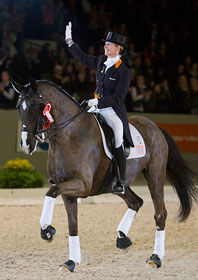 Anky van Grunsven imparável em Salzburgo