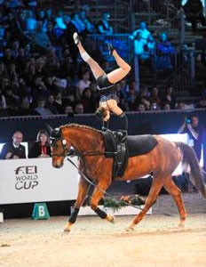 Vaulting comes to thrilling climax in Bordeaux