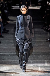 Hipismo na colecção Pre-Fall da Givenchy