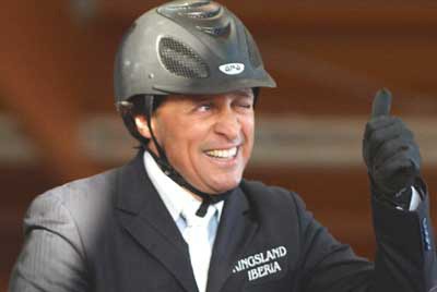 Luís Sabino Gonçalves parte rumo a Porto Alegre