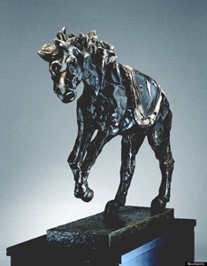 Cavalo de Bronze de Salvador Dali vendido por €357,925...