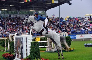 Fabulous French fly to victory in Aachen