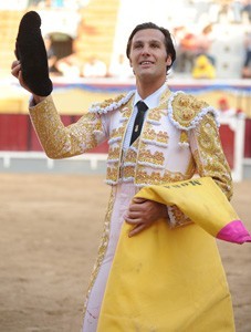 David Mora soma triunfos antes de regressar à Palha Blanco