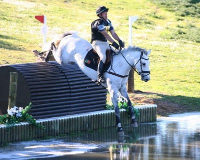 Carlos Grave e Samaritano na ribalta em Navarra