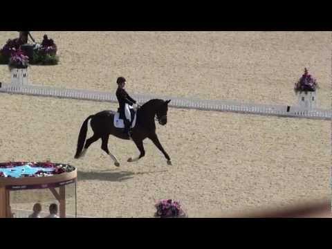 Charlotte Dujardin - Kur - J.O. Londres (09/08/12)