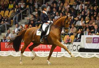 Adelinde Cornelissen ganha a etapa de abertura da Taça do Mundo em Odense (vídeo)