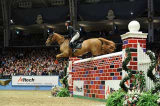 Olympic Gold Medallist Ben Maher Claims the Alltech Christmas Puissance a Second Time