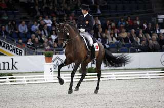 Gon&ccedil;alo Carvalho mant&eacute;m-se entre os 50 melhores do mundo