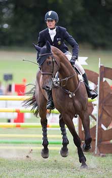 Lucinda Fredericks sofre queda rotacional