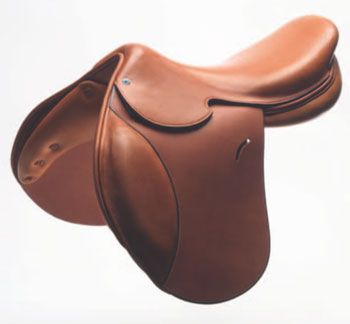 Hermès launches its new «Cavale» saddle