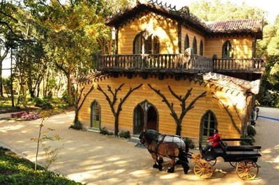 Passeios de Charrete no Parque da Pena