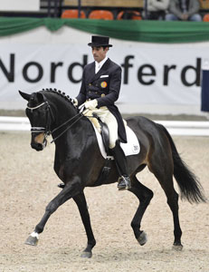 Nuno Palma e Santos inscrito no CDI3* de Kapellen