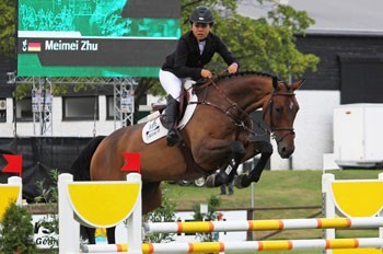 Mei Mei Zhu wins sovereign in Beijing