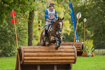 Masterful double by Frenchman Carlile at Mondial du Lion