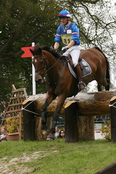 &laquo;Hidalgo&raquo; retirado da alta competi&ccedil;&atilde;o