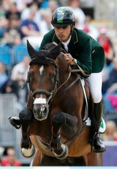 Rodrigo Pessoa ganha o Grande Prémio em Pequim