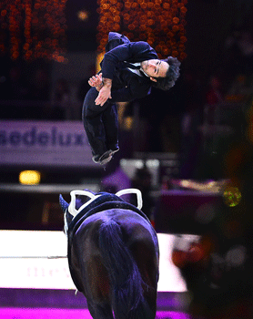 FEI World Cup™ Vaulting 2013/2014: Champions showcase their style in Salzburg