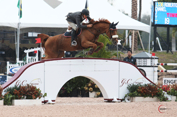 Chanel and Roberto Teran win the.Speed class at FTI WEF 4