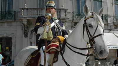 GNR tem mais cavalos do que pol&iacute;cia de Londres e Nova Iorque juntas